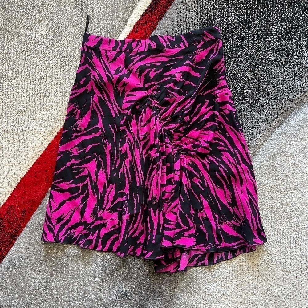 No. 21 Fuchsia Black Stripes Flowy Mini Skirt